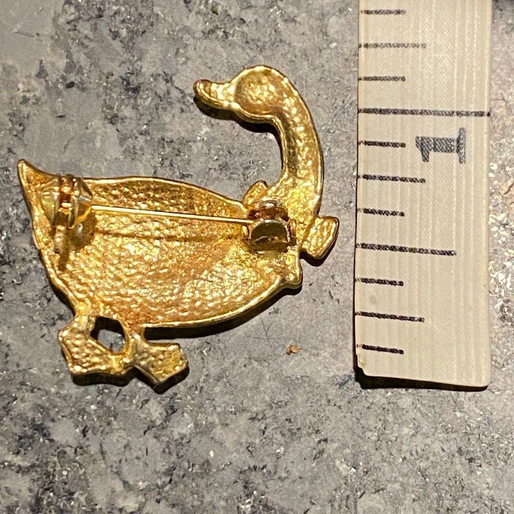 Vintage Enamel Christmas Goose Pin Rhinestone Brooch - Picture 3 of 3